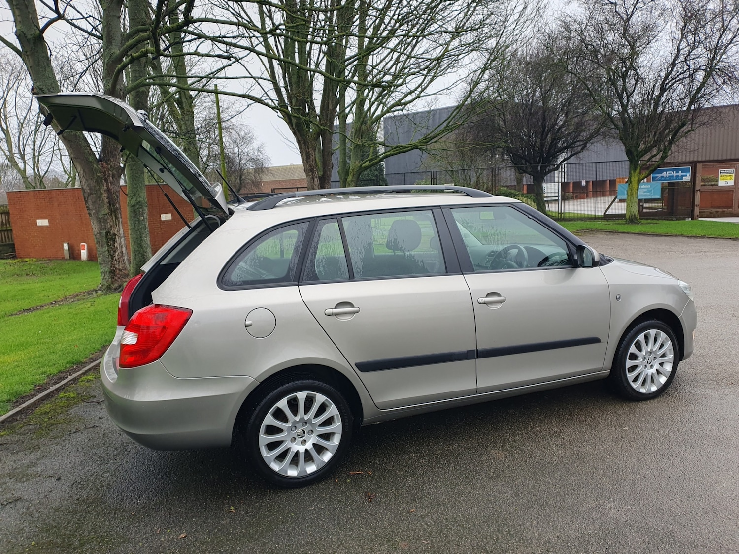Used Skoda Fabia 2014 for sale - 77323653: Photo 14