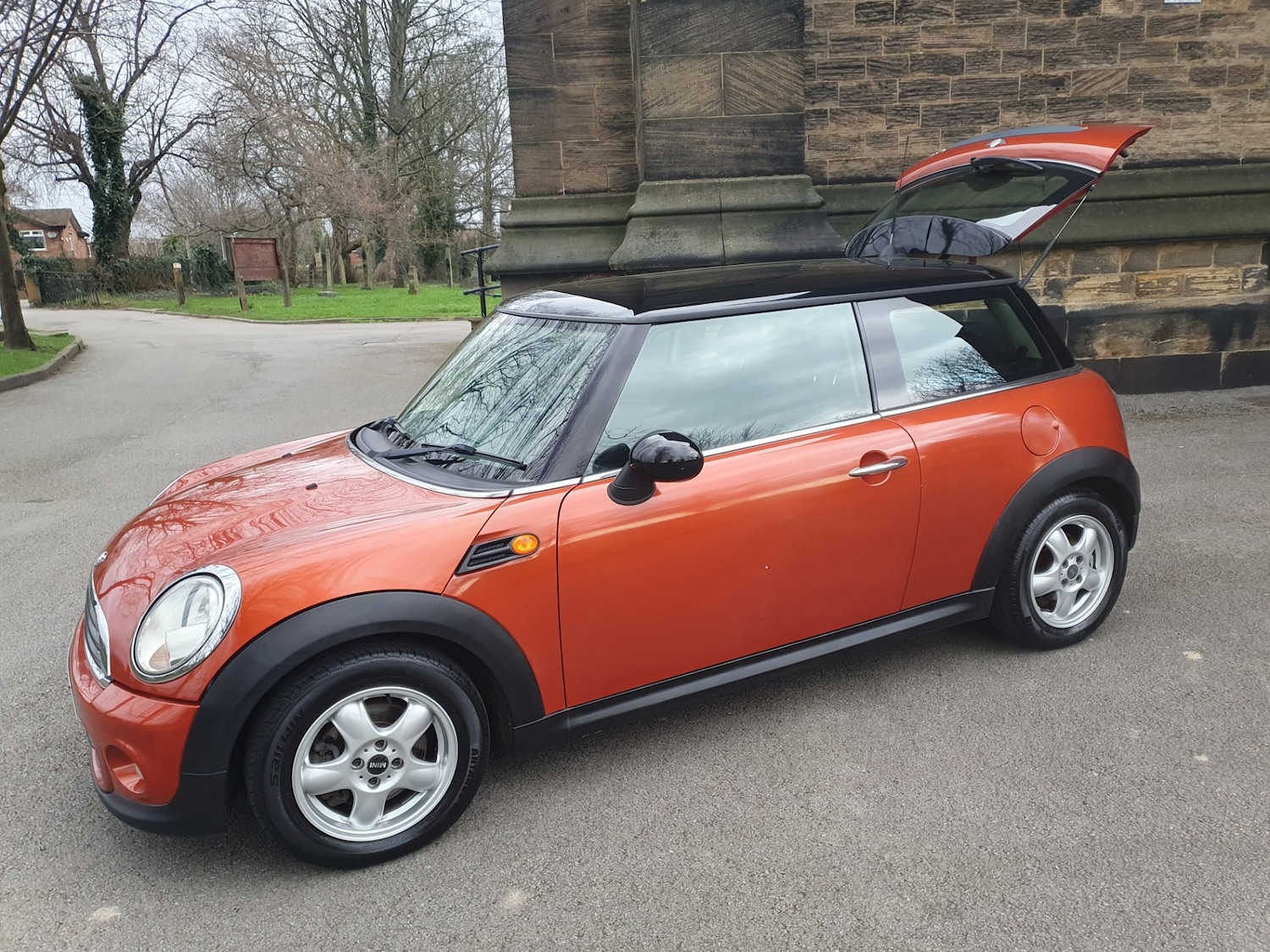 Used MINI Hatch 2011 for sale - 77718796: Photo 2