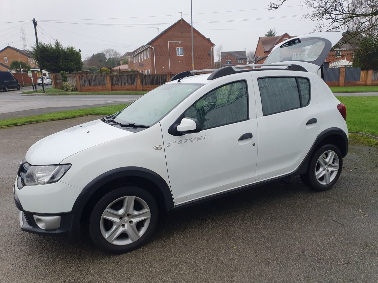 Used Dacia Sandero Stepway 2016 for sale - 77506023: Photo 12