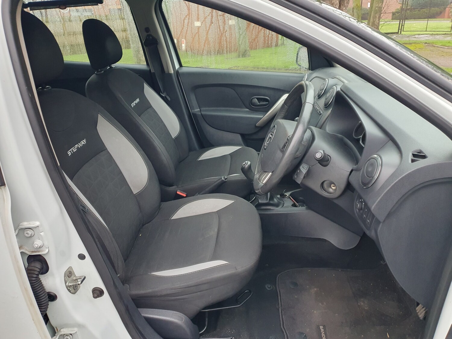 Used Dacia Sandero Stepway 2016 for sale - 77506023: Photo 19