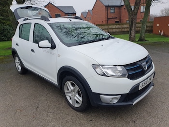 Used Dacia Sandero Stepway 2016 for sale - 77506023: Photo