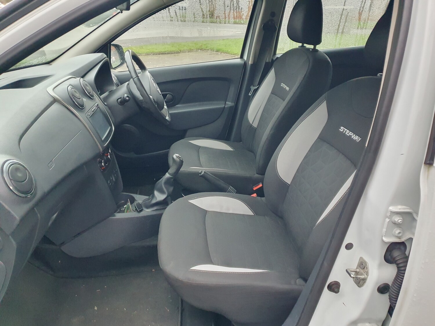 Used Dacia Sandero Stepway 2016 for sale - 77506023: Photo 26