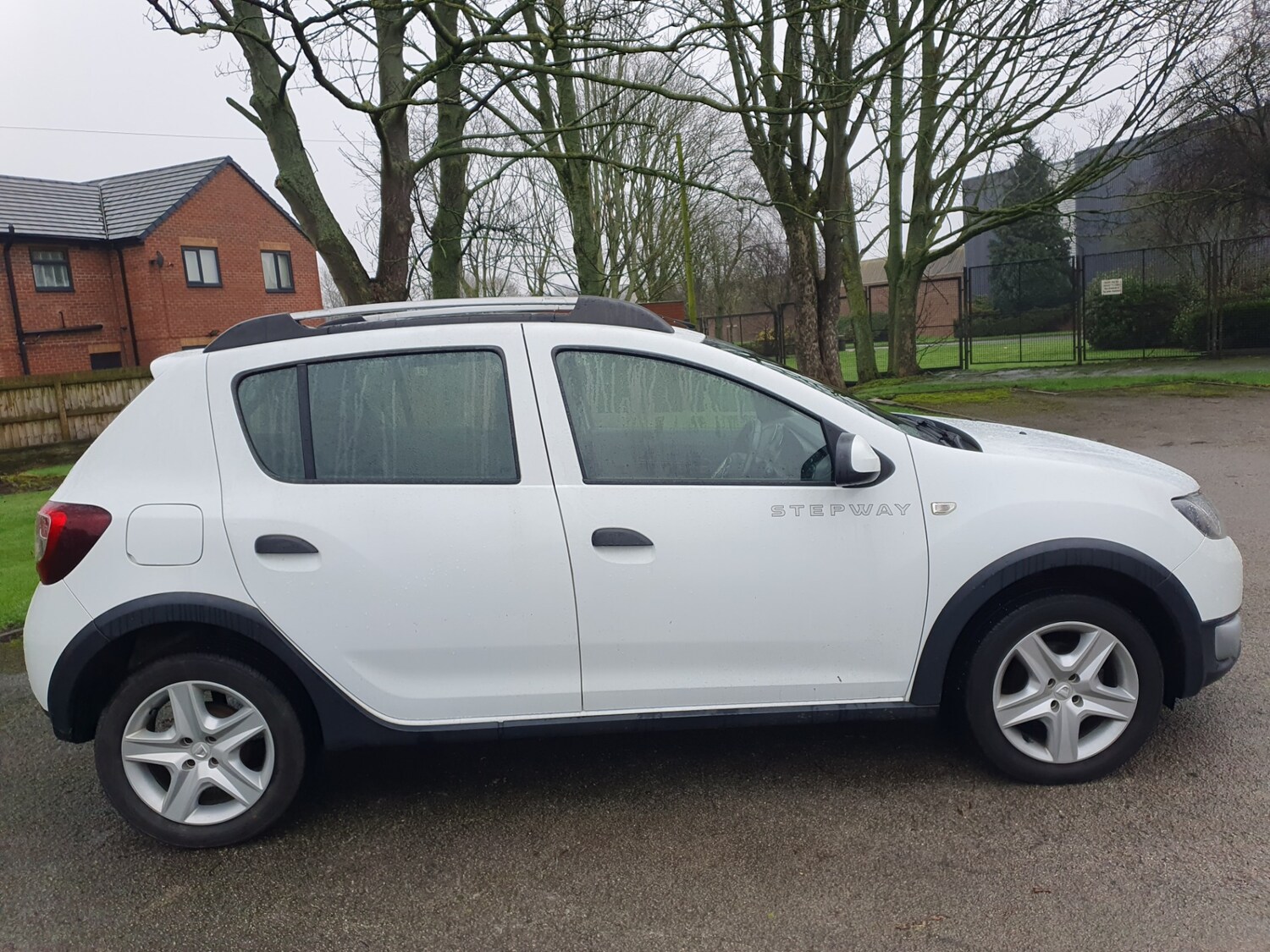 Used Dacia Sandero Stepway 2016 for sale - 77506023: Photo 31