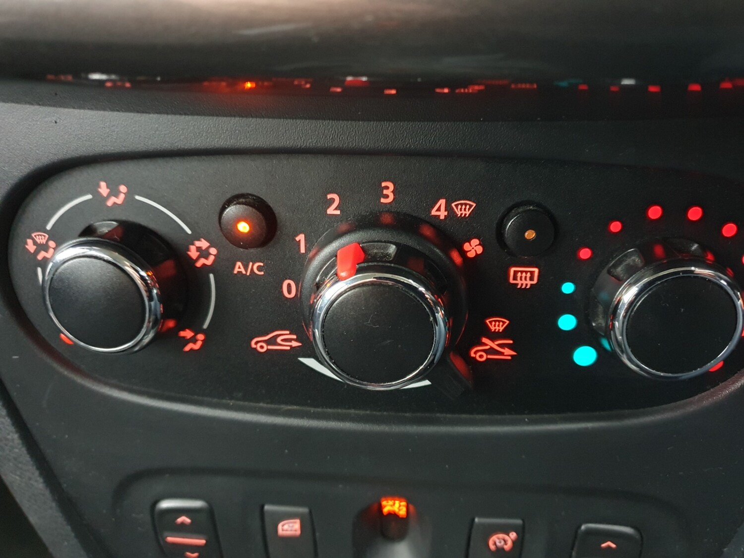 Used Dacia Sandero Stepway 2016 for sale - 77506023: Photo 44