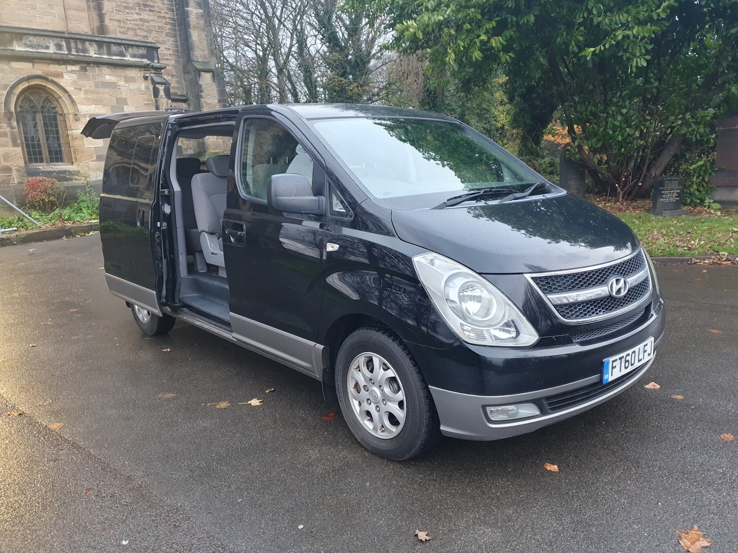 Used Hyundai i800 2011 for sale - 76766098: Photo 42