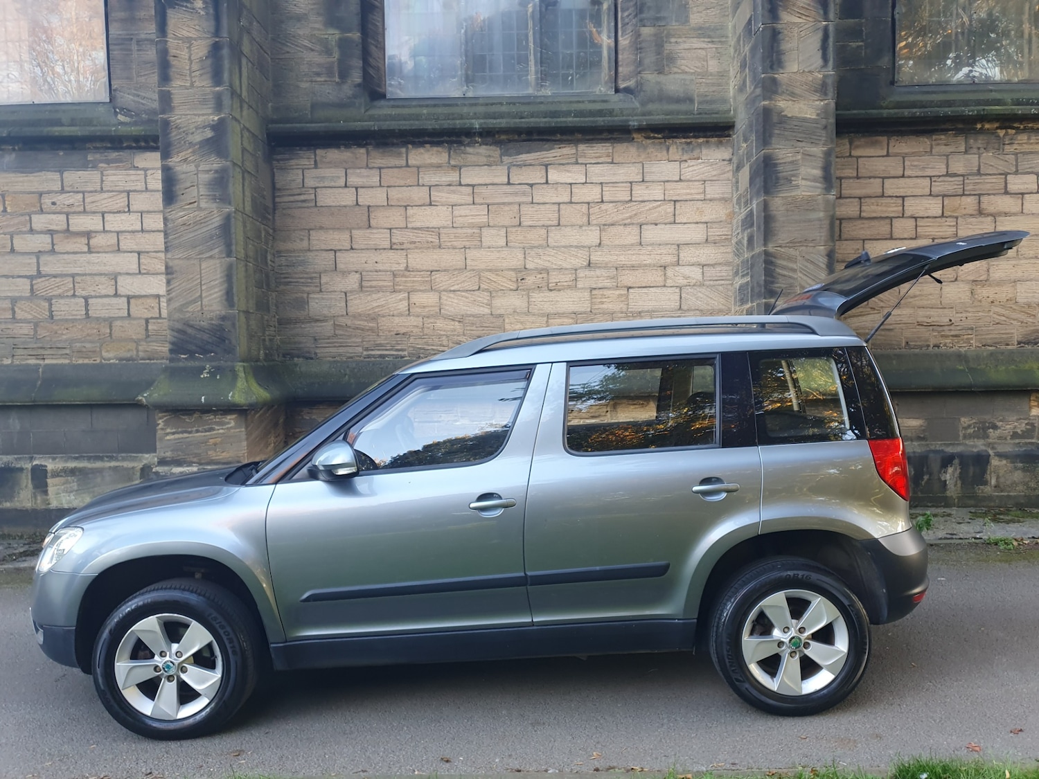 Used Skoda Yeti 2011 for sale - 76068022: Photo 11