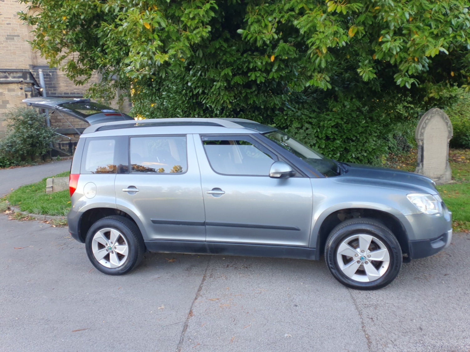 Used Skoda Yeti 2011 for sale - 76068022: Photo 14