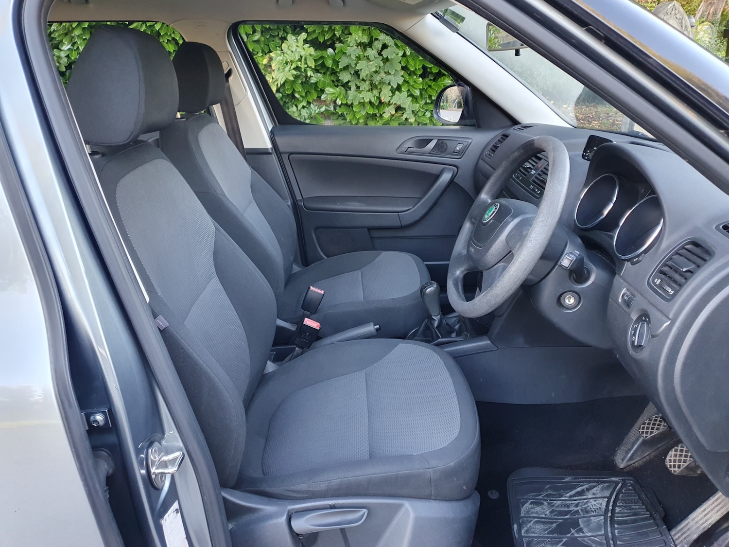 Used Skoda Yeti 2011 for sale - 76068022: Photo 5