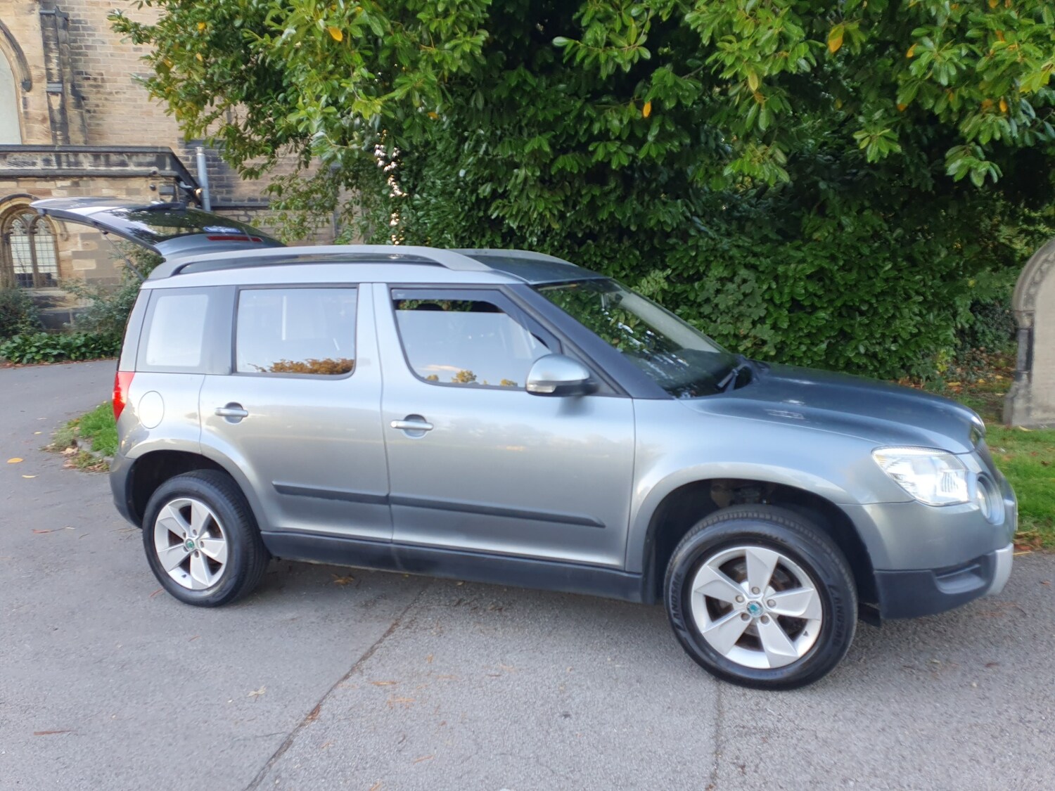 Used Skoda Yeti 2011 for sale - 76068022: Photo 54