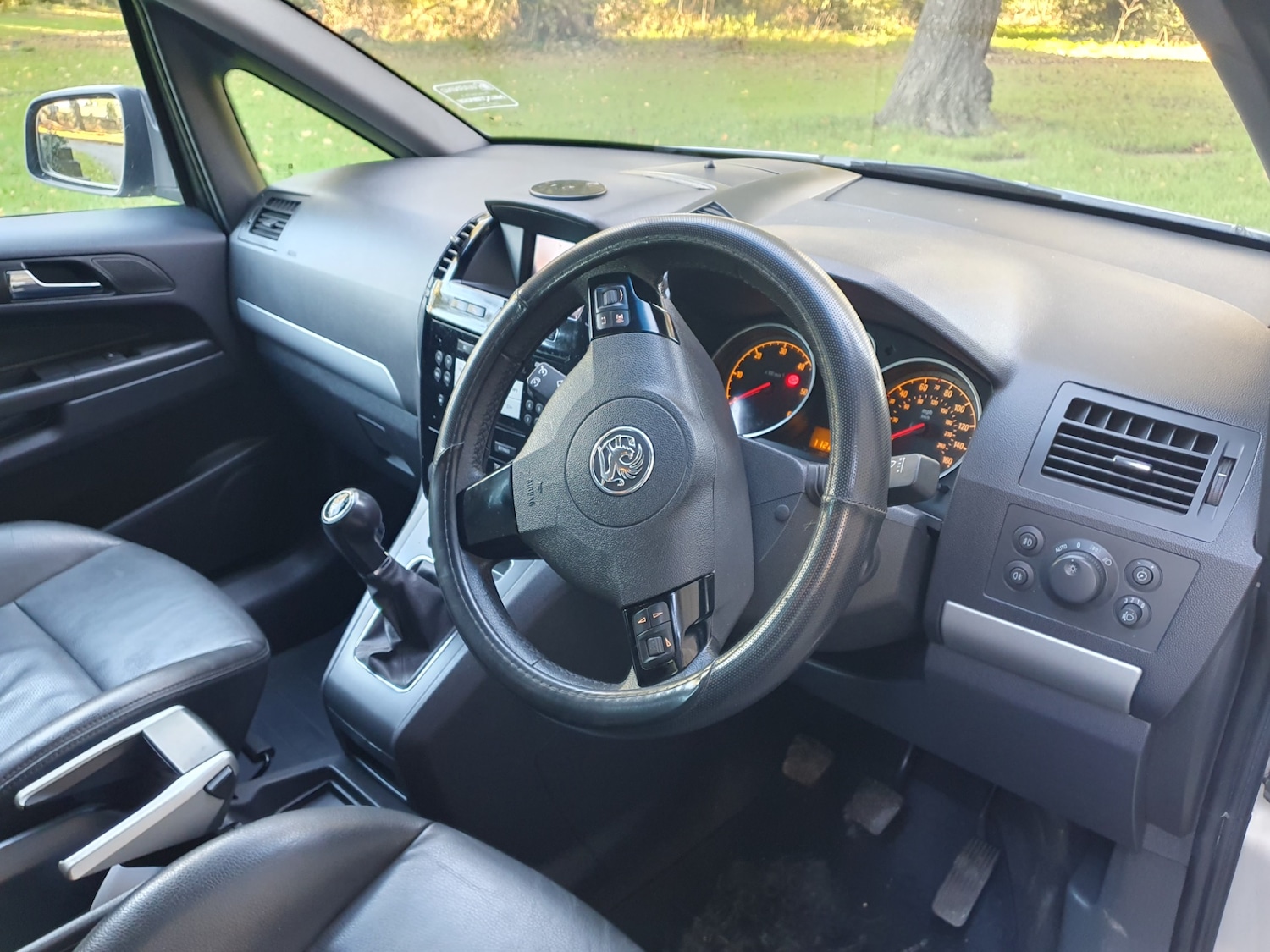 Used Vauxhall Zafira 2011 for sale - 76374489: Photo 10