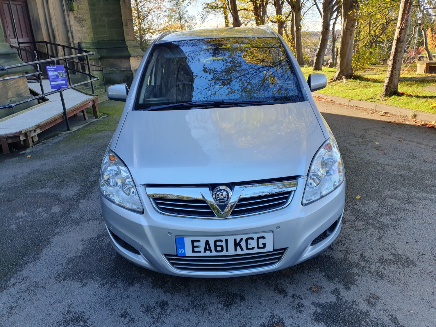 Used Vauxhall Zafira 2011 for sale - 76374489: Photo 24