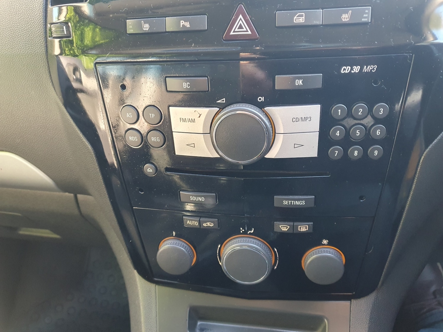 Used Vauxhall Zafira 2011 for sale - 76374489: Photo 51