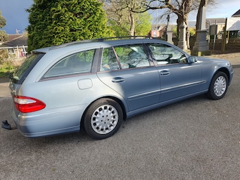 Used Mercedes-Benz E Class 2005 for sale - 78218613: Photo