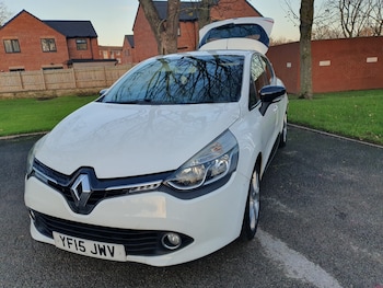 Used Renault Clio 2015 for sale - 76780432: Photo