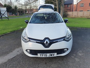 Used Renault Clio 2015 for sale - 76780432: Photo