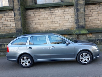 Used Skoda Octavia 2012 for sale - 77100144: Photo