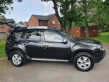 Used Dacia Duster 2017 for sale - 78701309: Photo