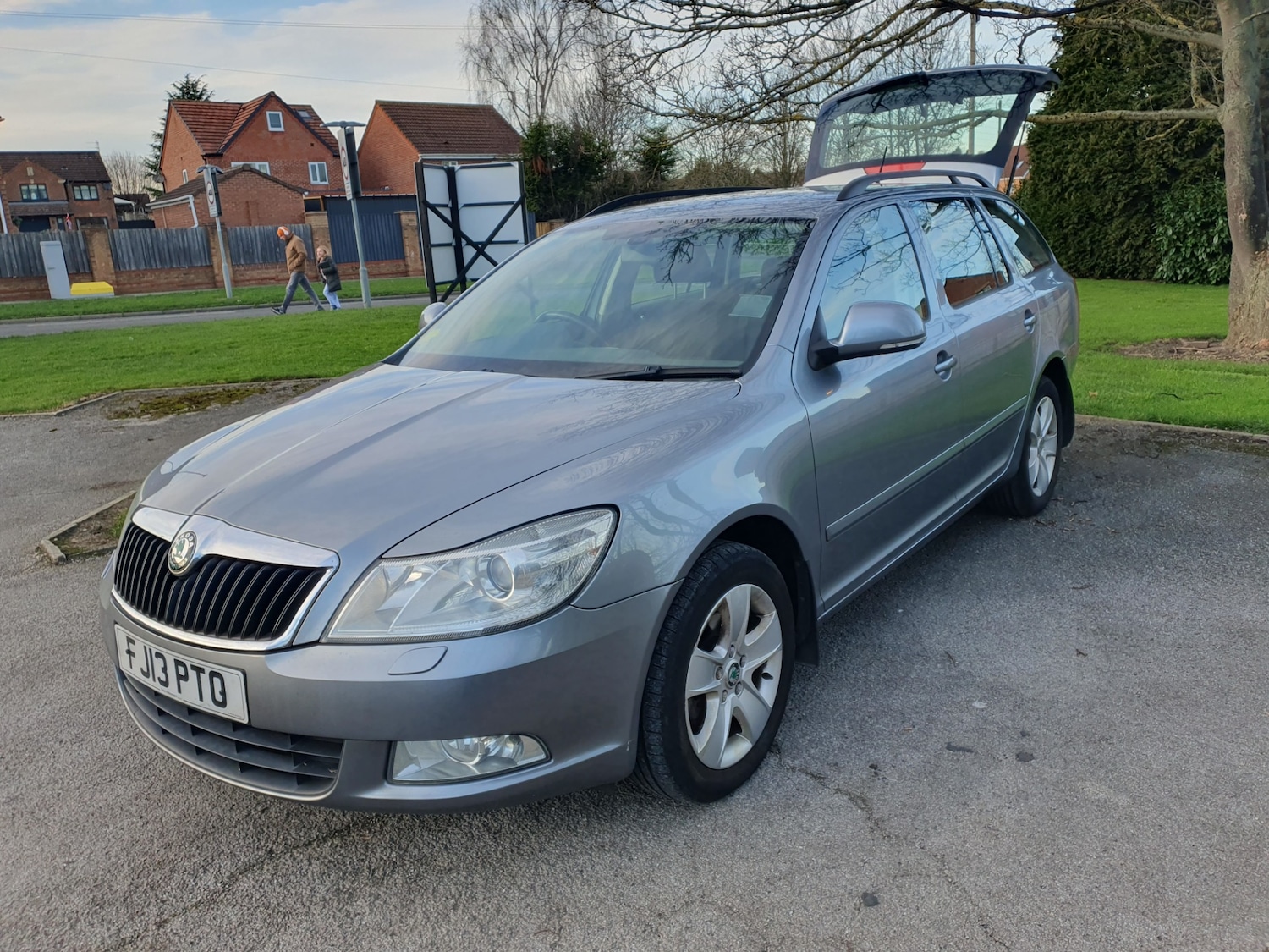 Used Skoda Octavia 2013 for sale - 77100501: Photo 2