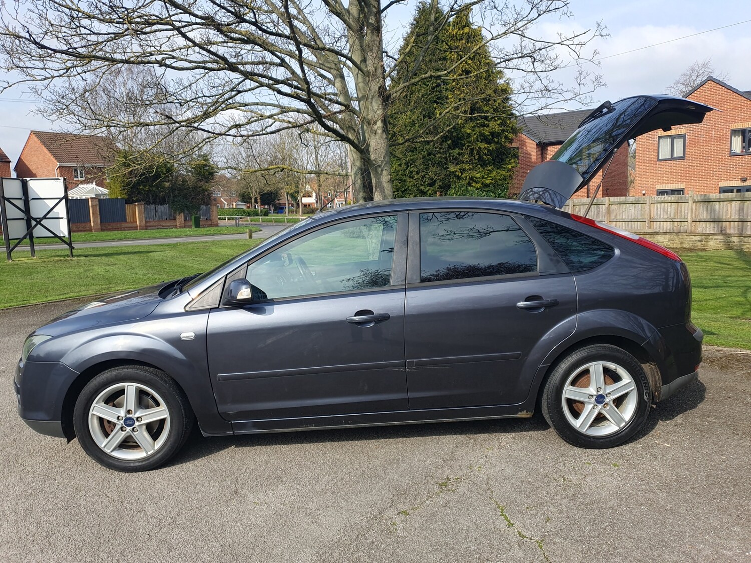 Used Ford Focus 2007 for sale - 77947381: Photo 8