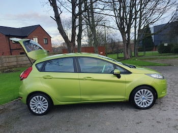 Used Ford Fiesta 2009 for sale - 77071201: Photo