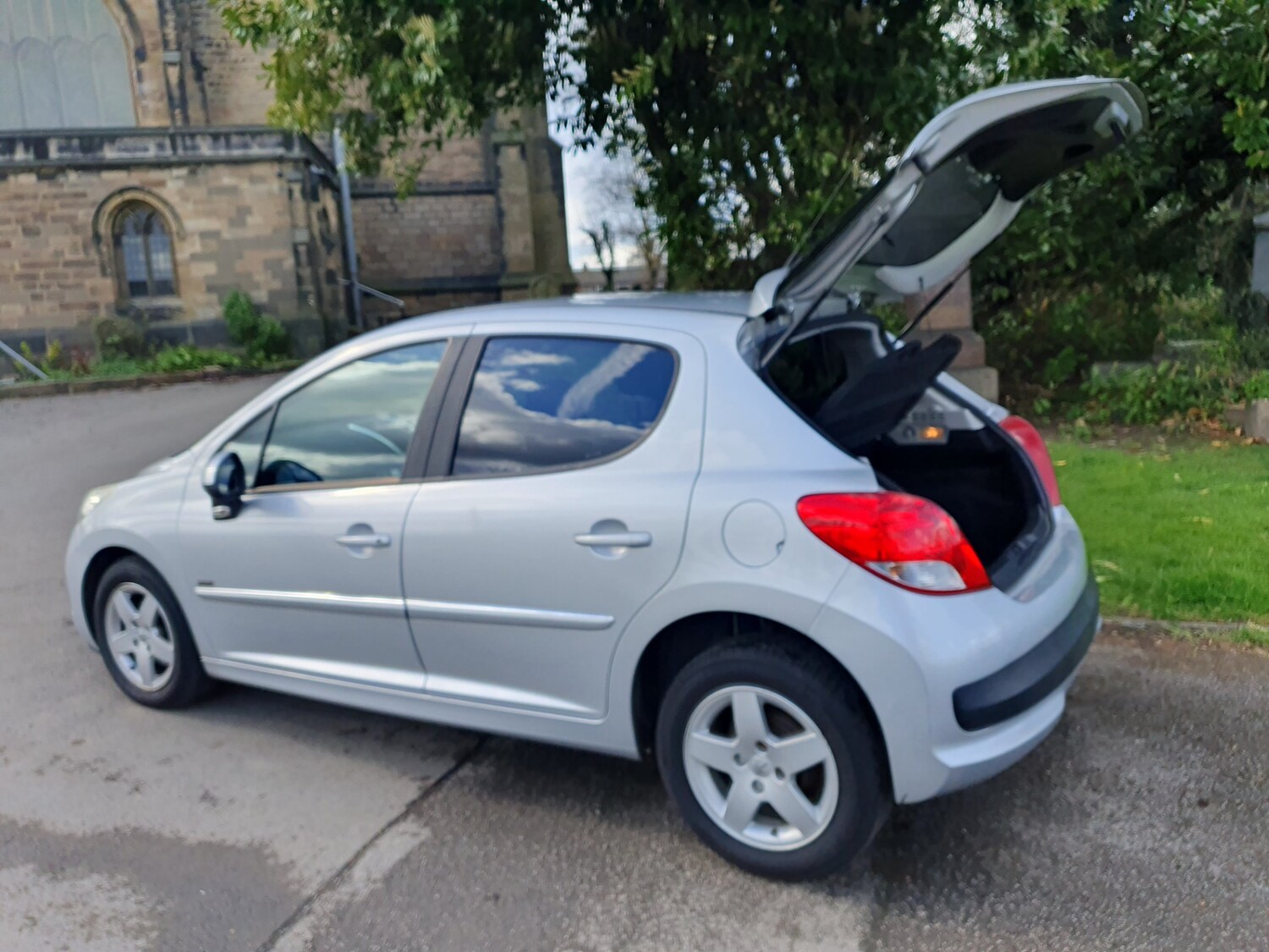 Used Peugeot 207 2012 for sale - 78140531: Photo 18