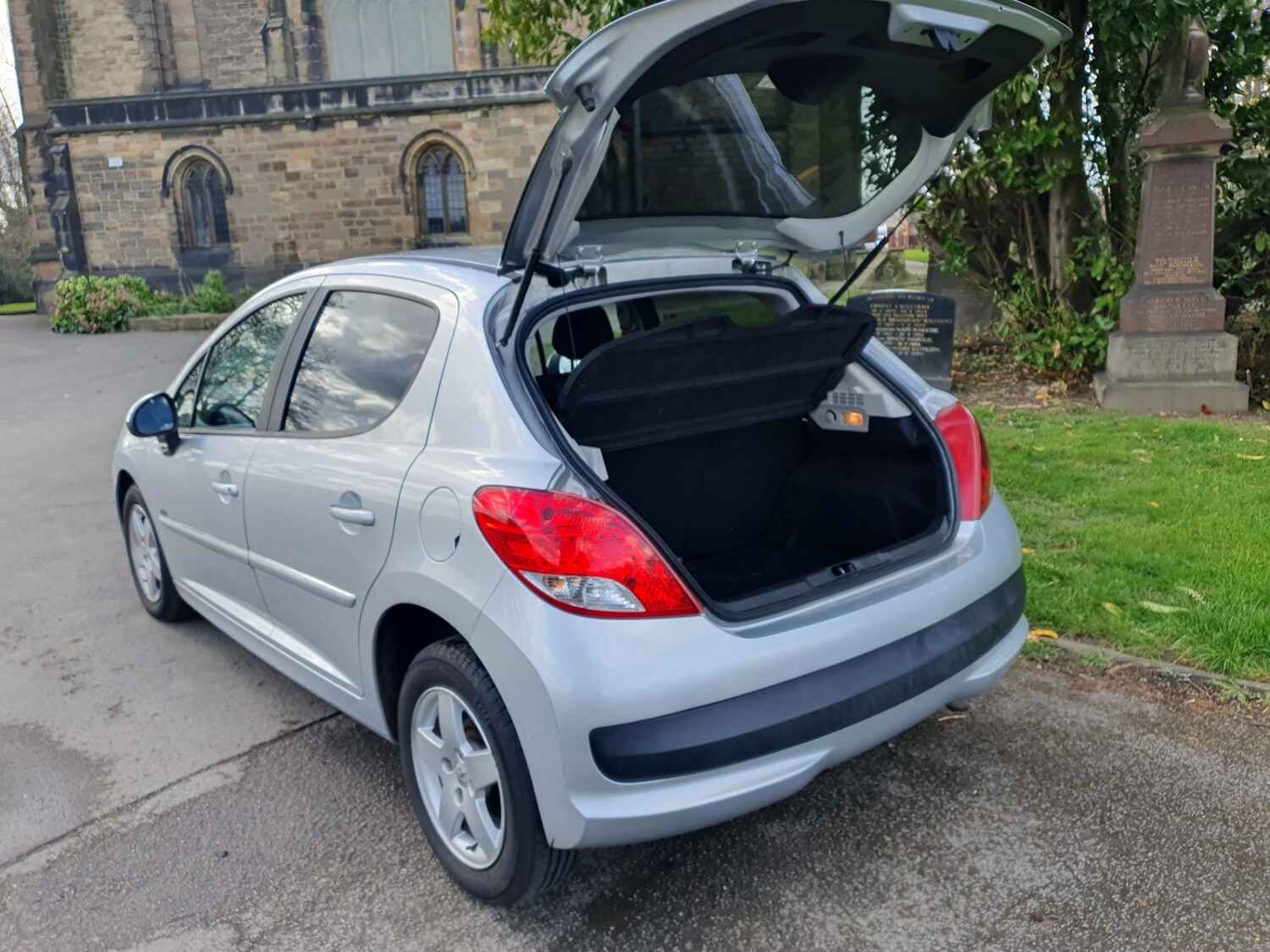 Used Peugeot 207 2012 for sale - 78140531: Photo 31