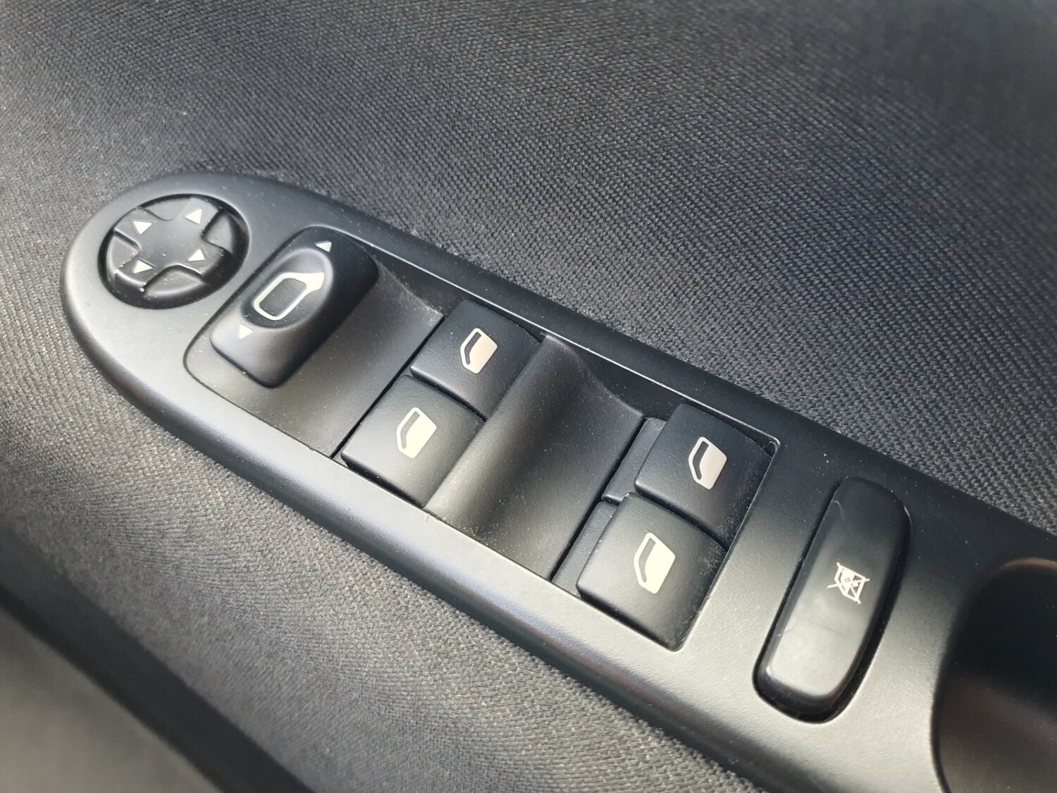 Used Peugeot 207 2012 for sale - 78140531: Photo 44