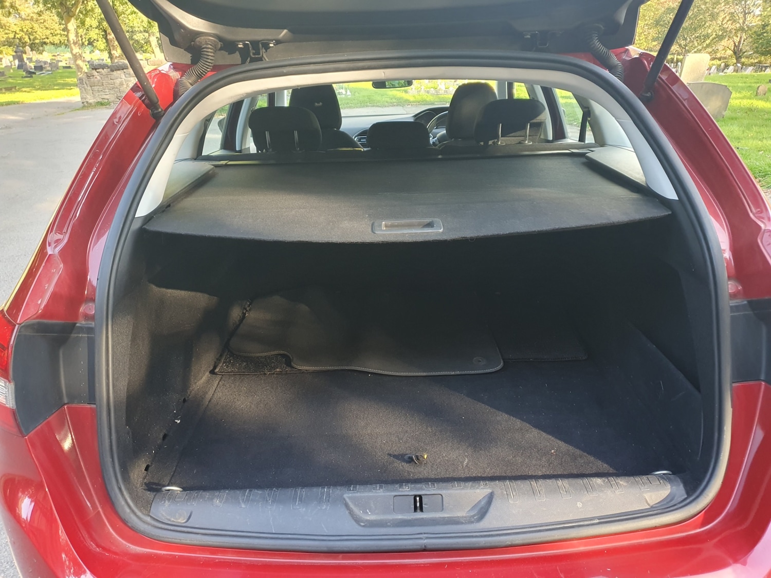 Used Peugeot 308 2014 for sale - 76117148: Photo 15
