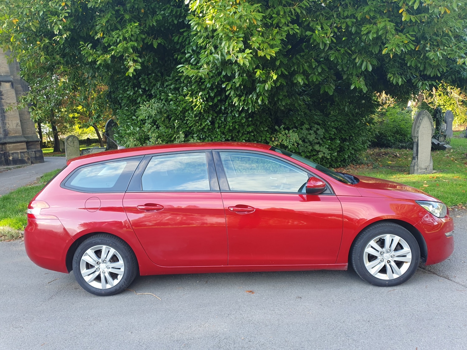 Used Peugeot 308 2014 for sale - 76117148: Photo 24