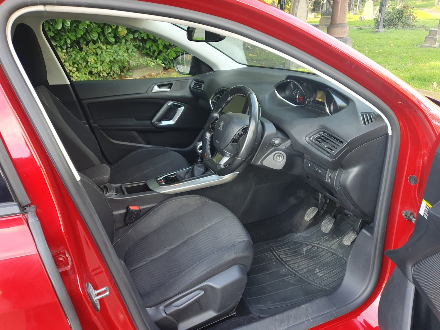 Used Peugeot 308 2014 for sale - 76117148: Photo 26