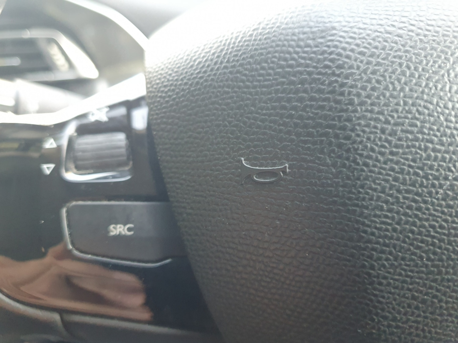 Used Peugeot 308 2014 for sale - 76117148: Photo 32