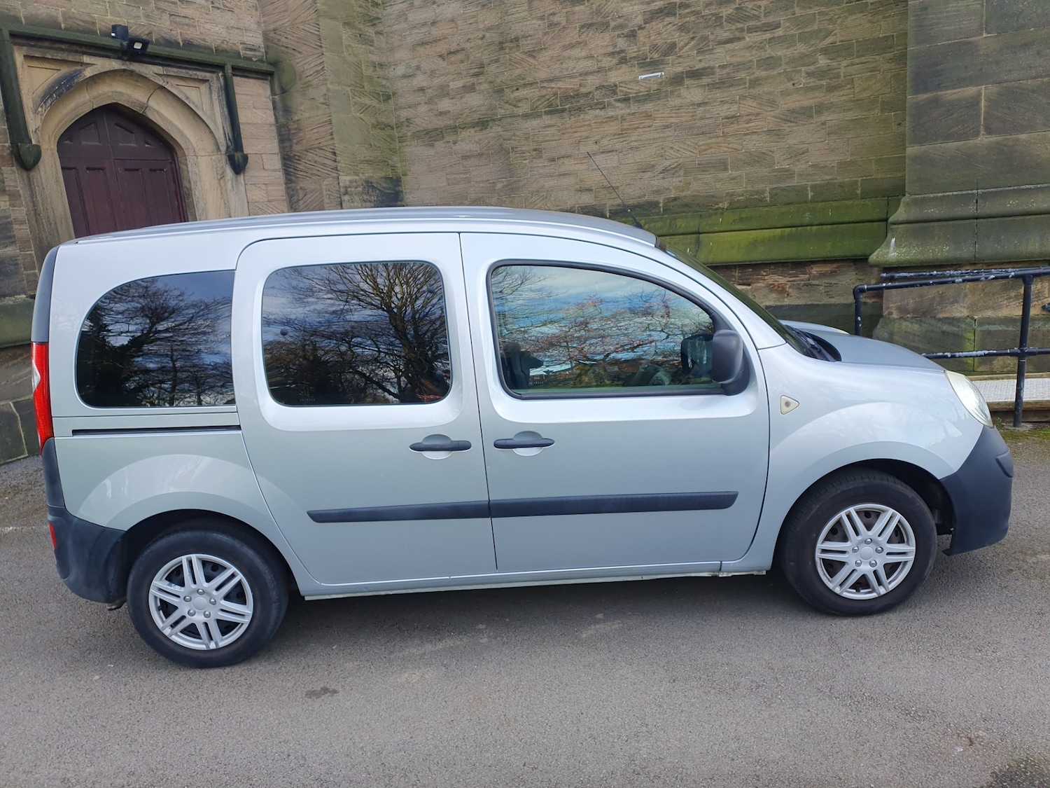 Used Renault Kangoo 2010 for sale - 77915311: Photo 12