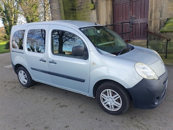 Used Renault Kangoo 2010 for sale - 77915311: Photo