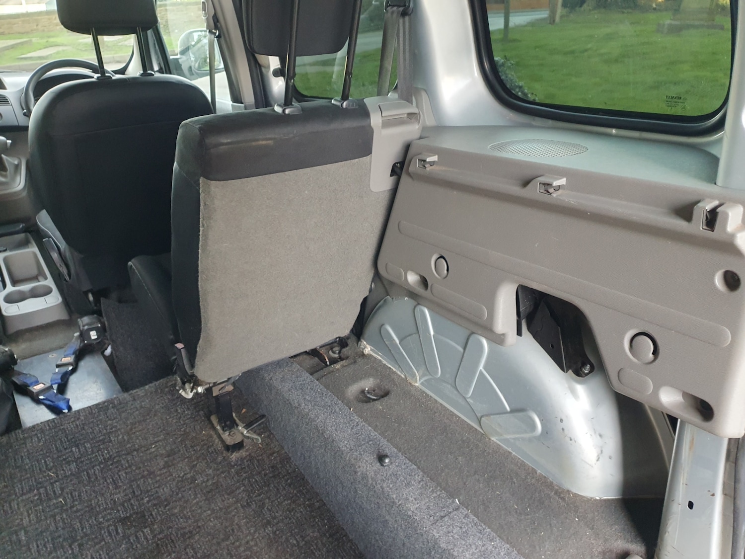 Used Renault Kangoo 2010 for sale - 77915311: Photo 47