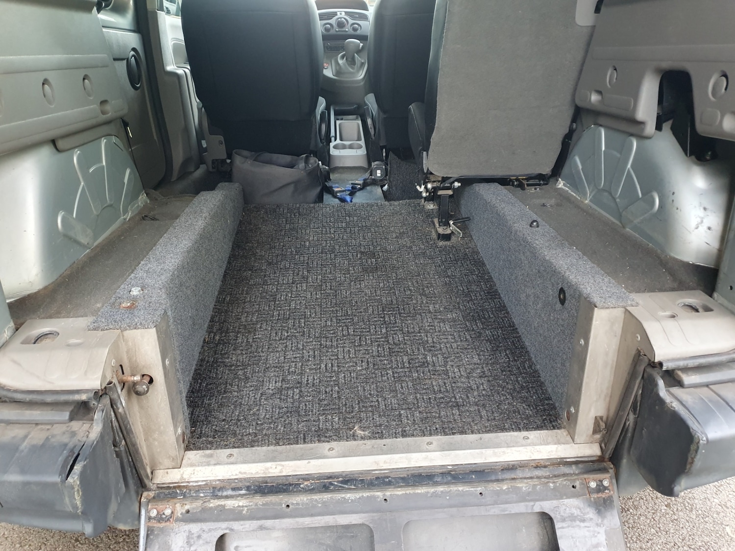 Used Renault Kangoo 2010 for sale - 77915311: Photo 52