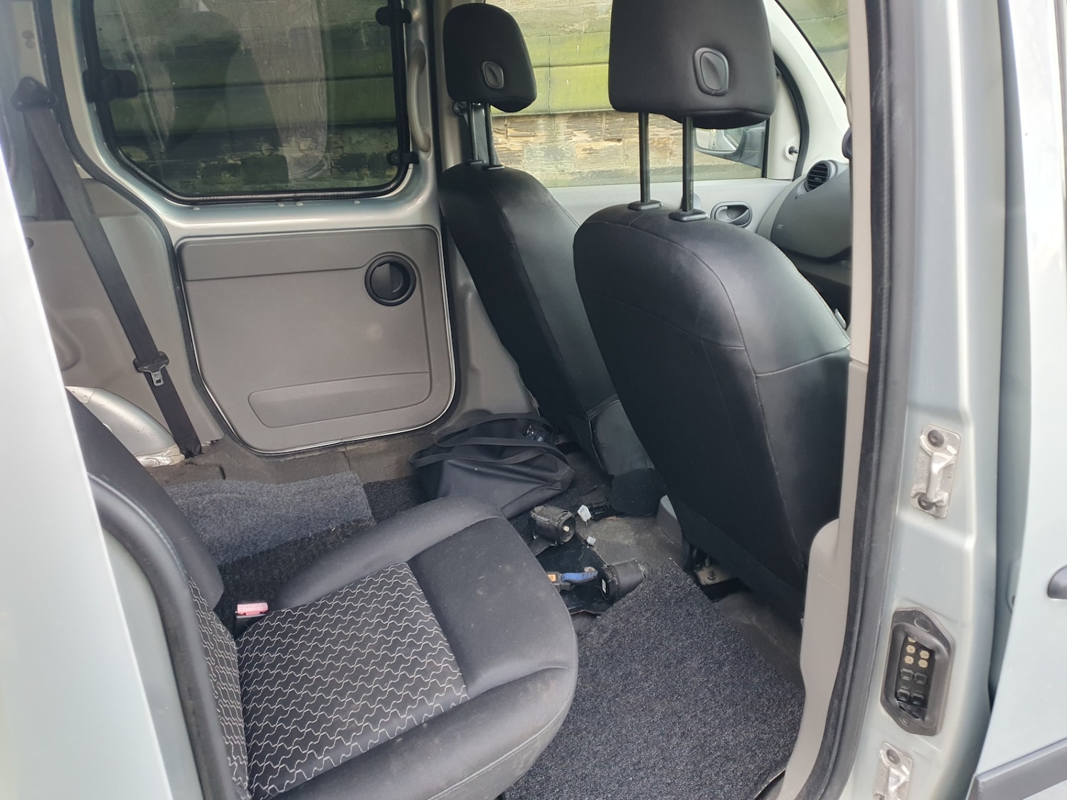 Used Renault Kangoo 2010 for sale - 77915311: Photo 61