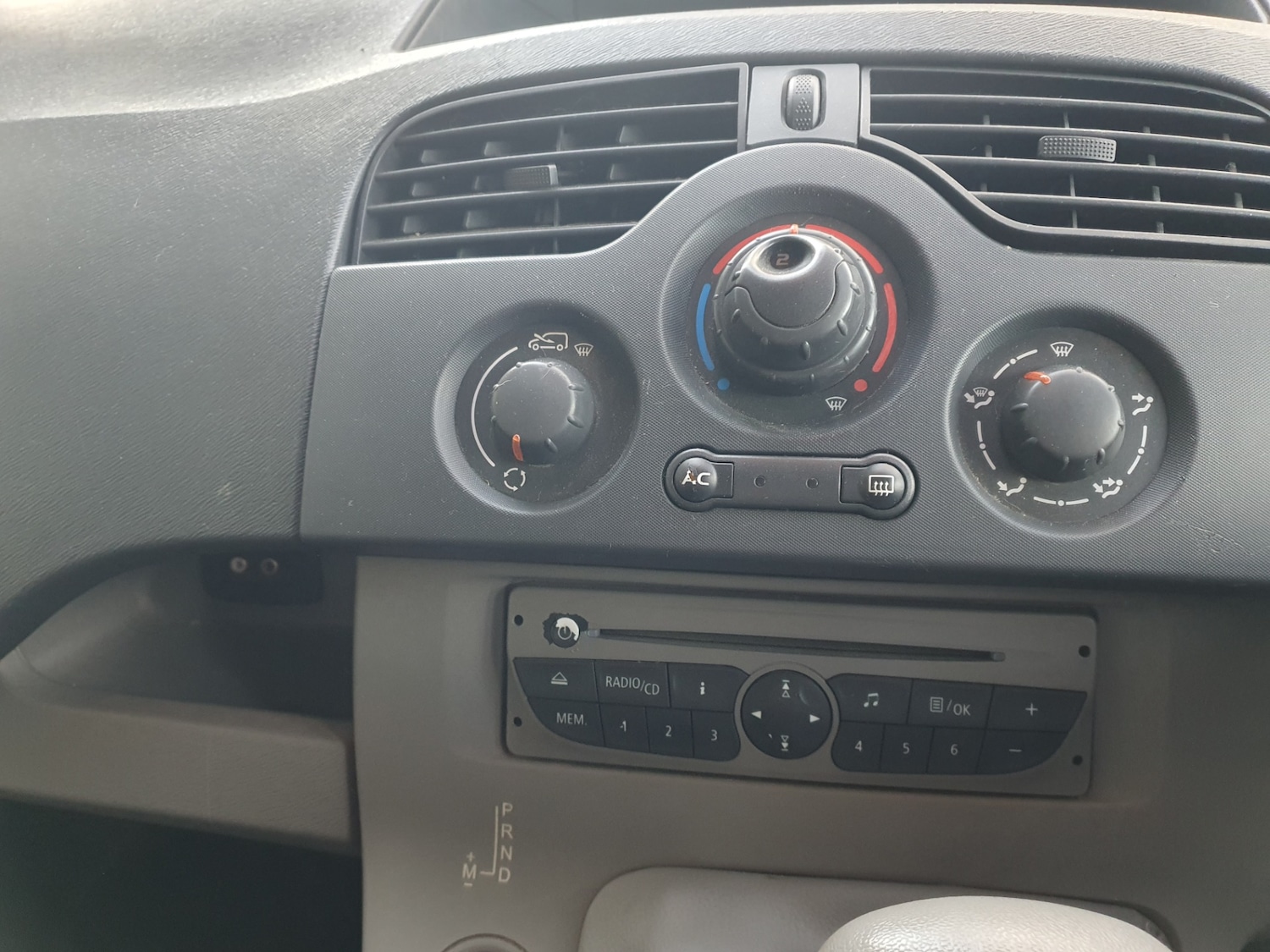 Used Renault Kangoo 2010 for sale - 77915311: Photo 68