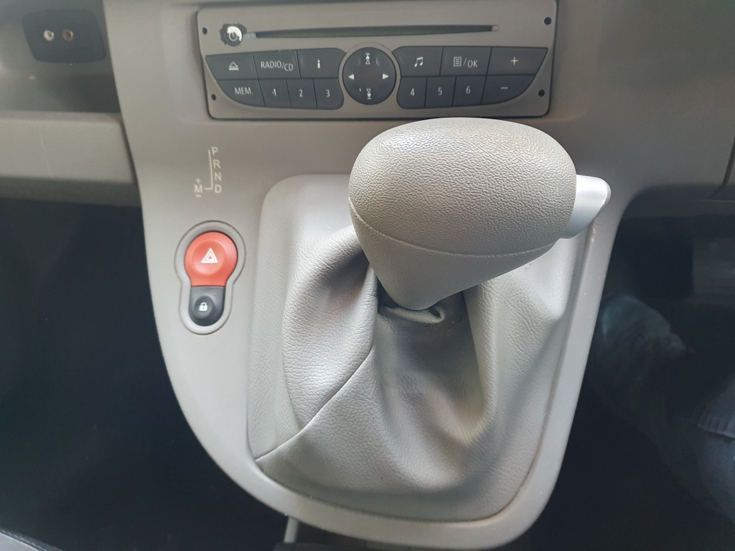 Used Renault Kangoo 2010 for sale - 77915311: Photo 9