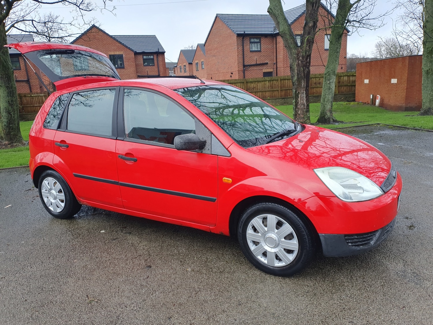 Used Ford Fiesta 2005 for sale - 77627676: Photo 4