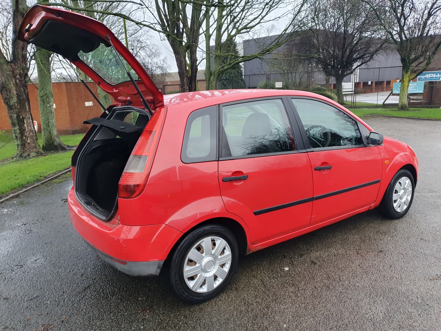 Used Ford Fiesta 2005 for sale - 77627676: Photo 9