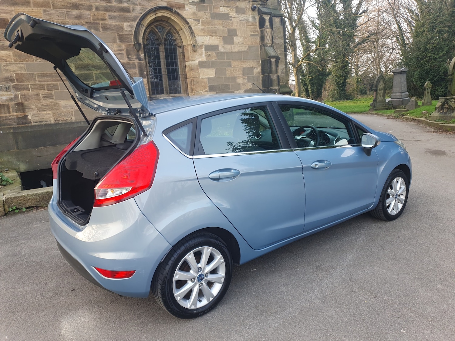 Used Ford Fiesta 2010 for sale - 77763178: Photo 22