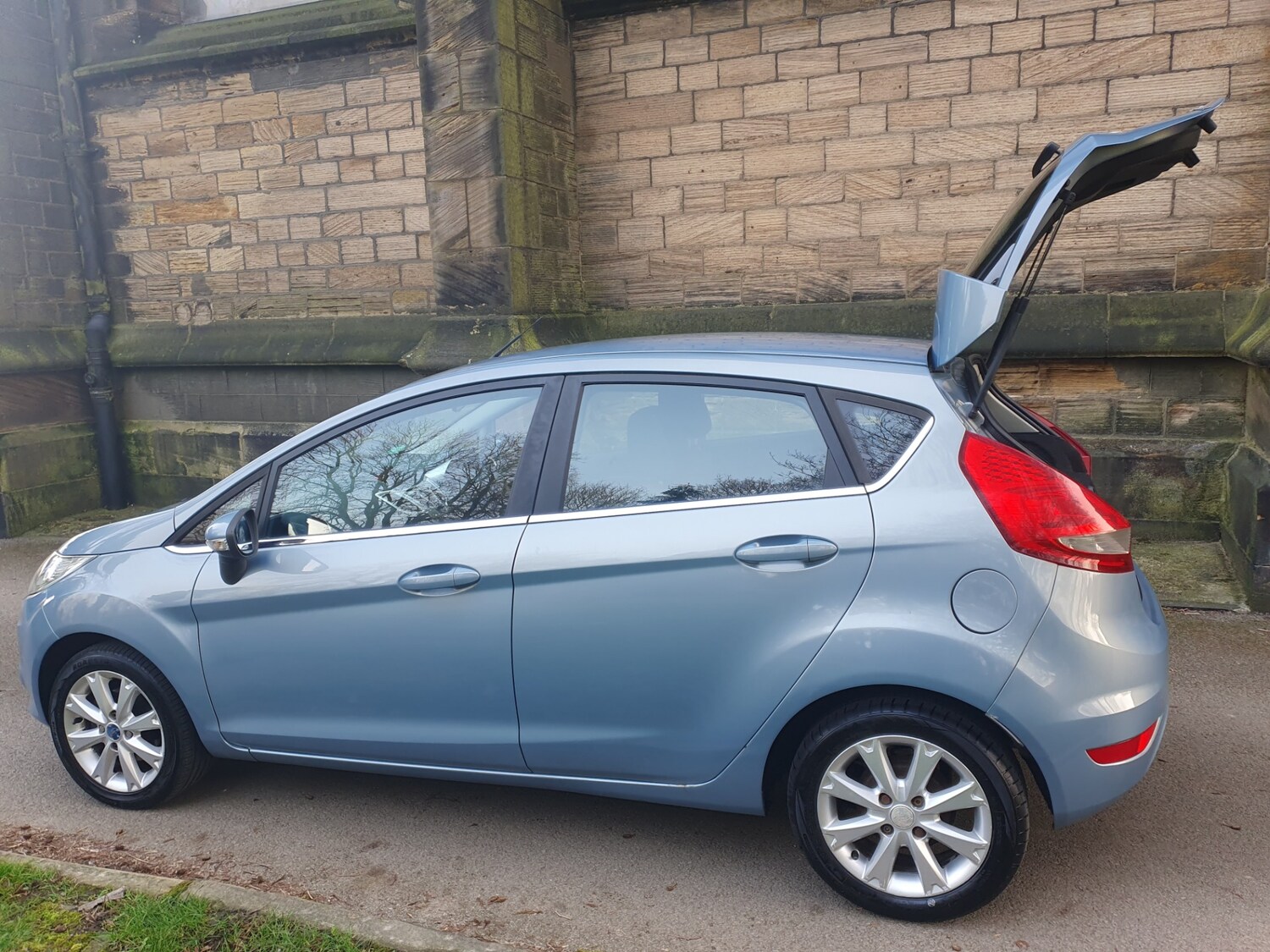 Used Ford Fiesta 2010 for sale - 77763178: Photo 43