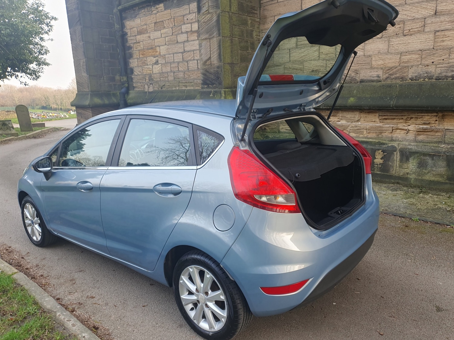 Used Ford Fiesta 2010 for sale - 77763178: Photo 44