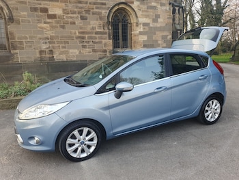 Used Ford Fiesta 2010 for sale - 77763178: Photo