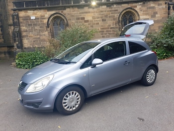 Vauxhall - Corsa