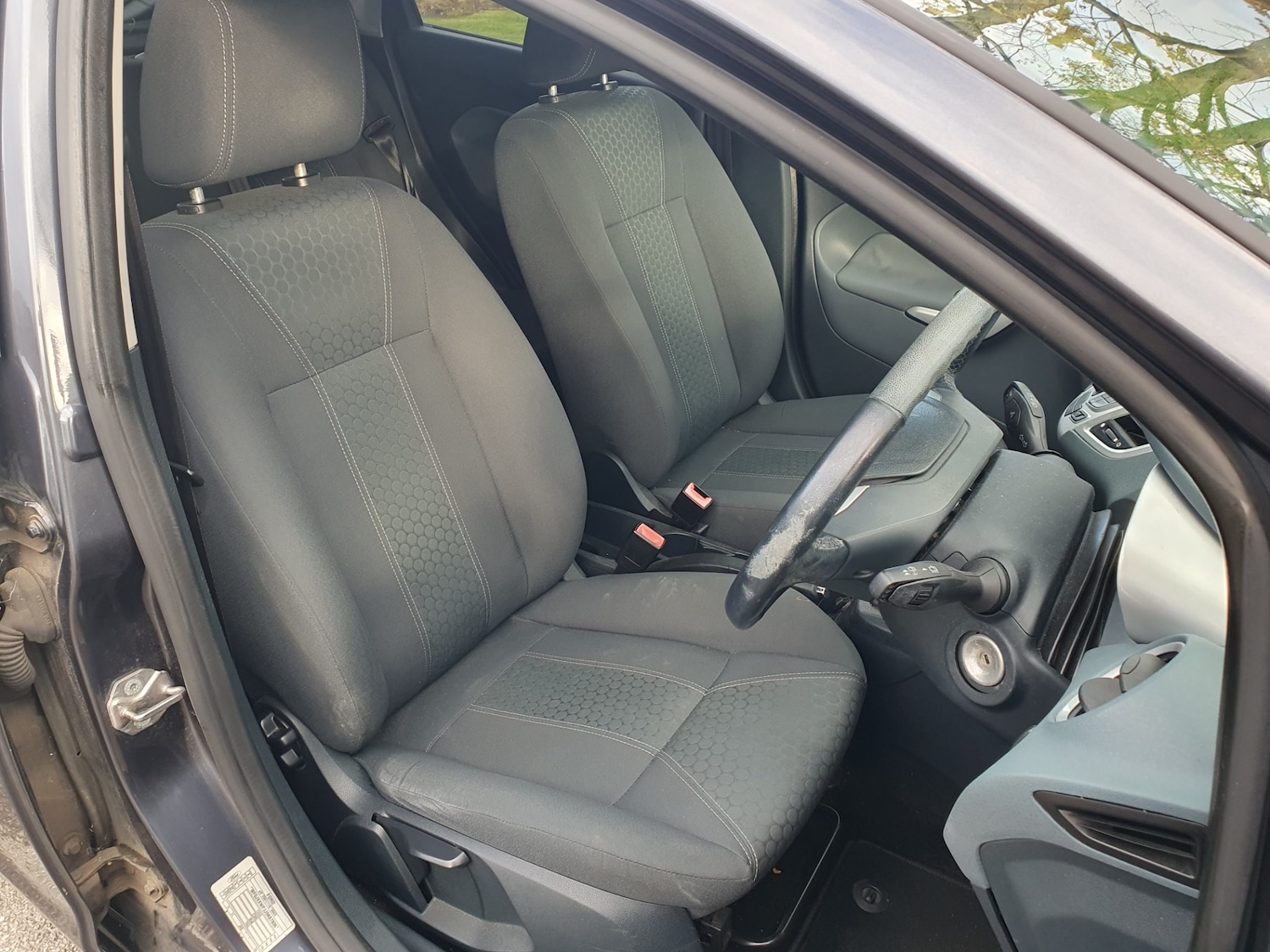 Used Ford Fiesta 2010 for sale - 76565960: Photo 10