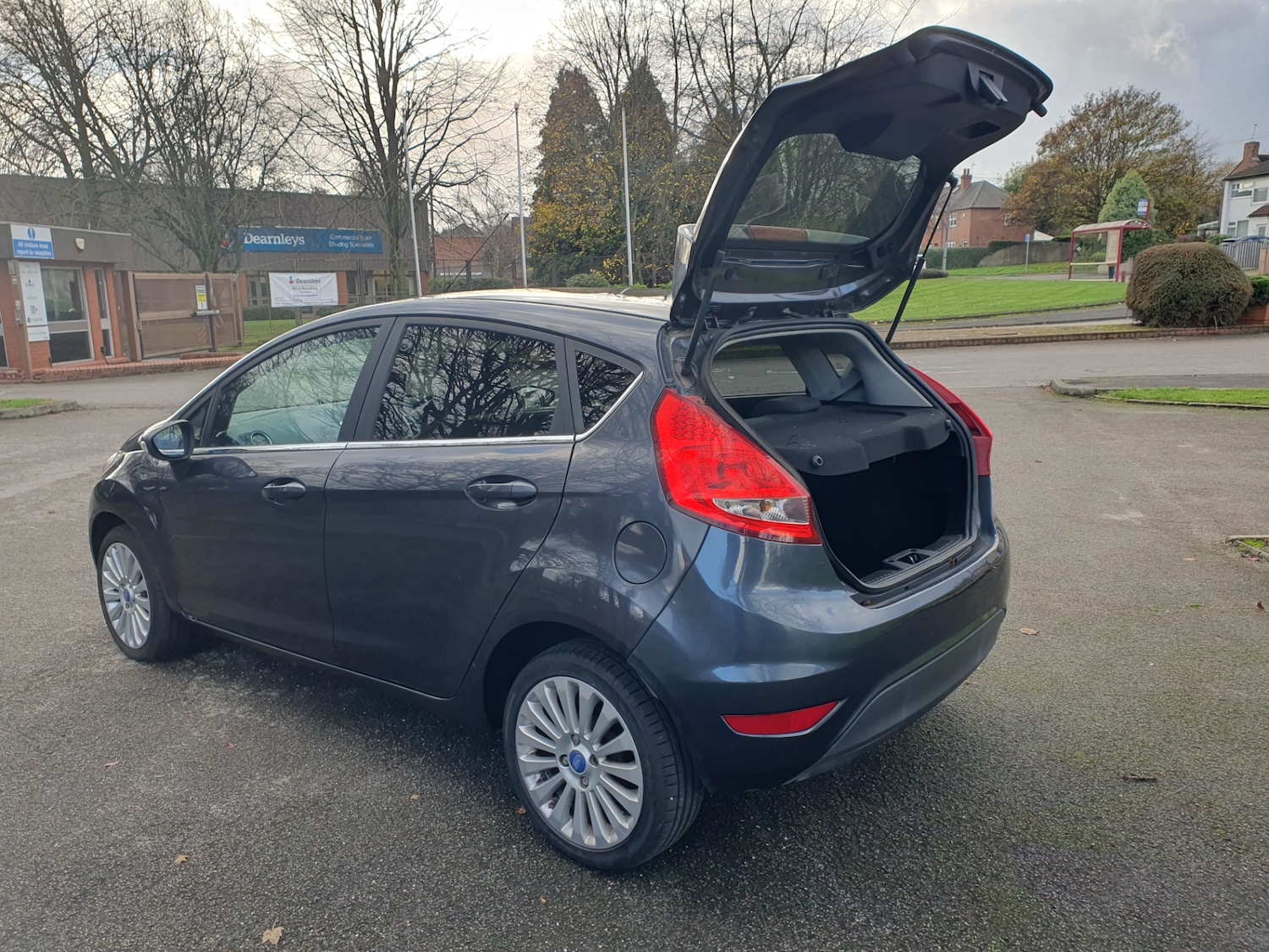 Used Ford Fiesta 2010 for sale - 76565960: Photo 26