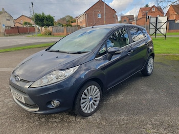 Used Ford Fiesta 2010 for sale - 76565960: Photo