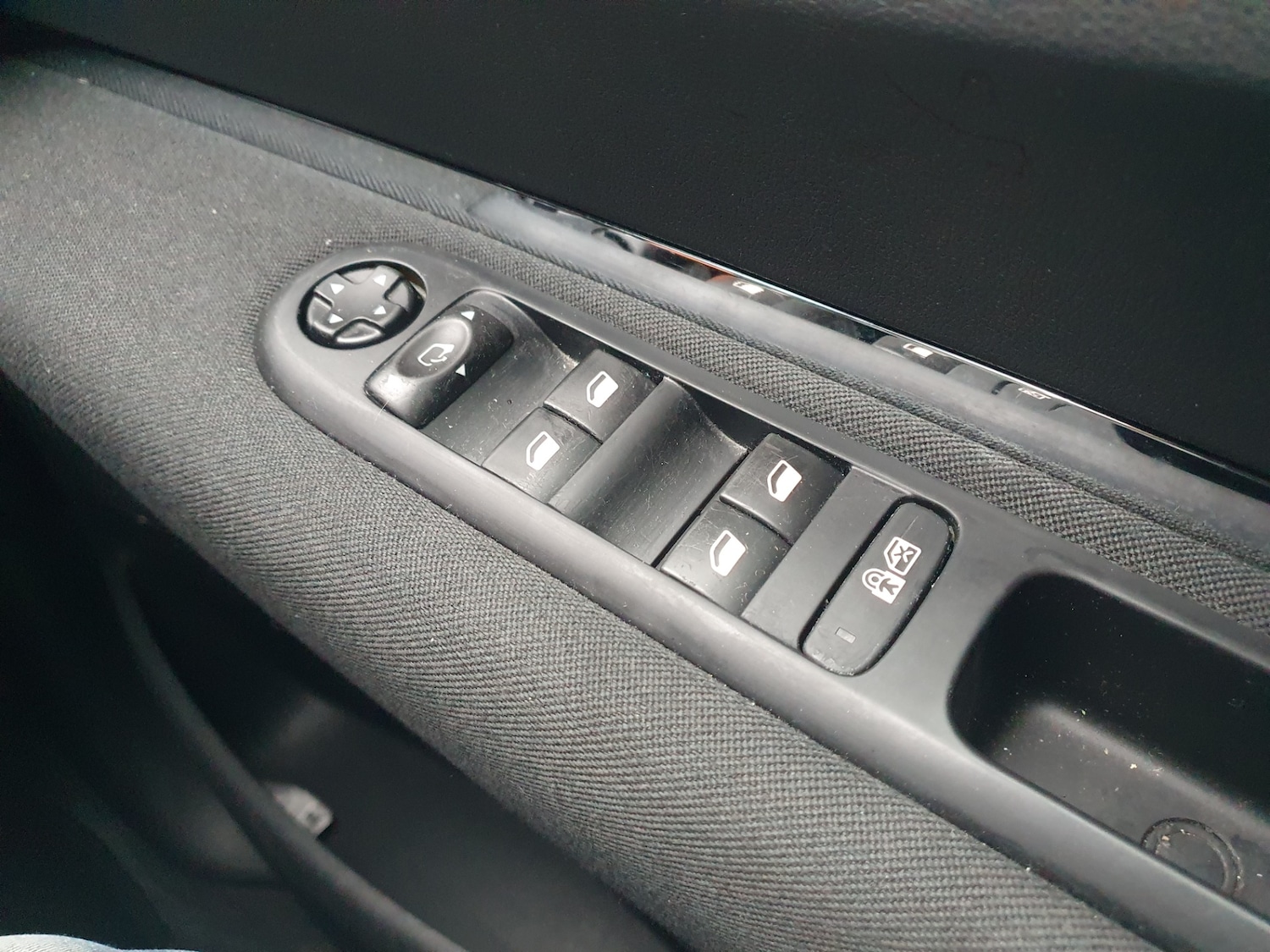 Used Peugeot 3008 2014 for sale - 76664316: Photo 14