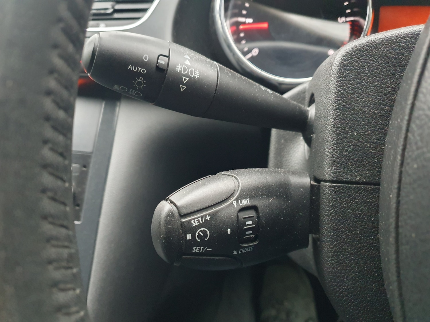 Used Peugeot 3008 2014 for sale - 76664316: Photo 45